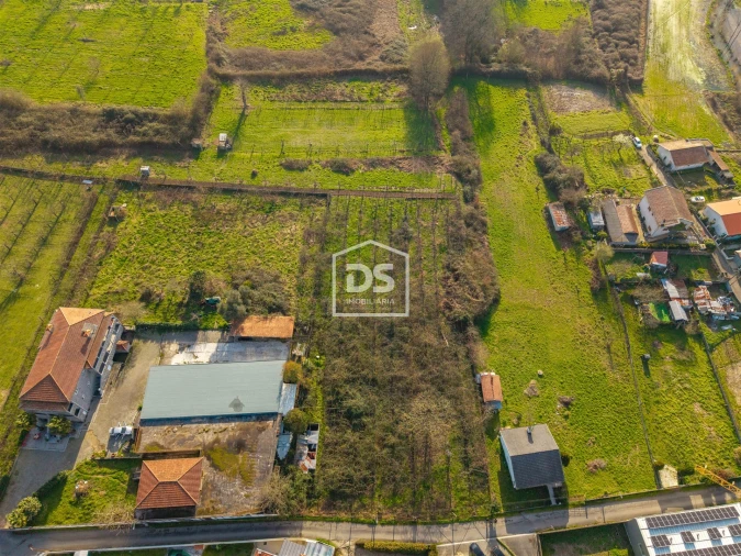 Terreno para Venda em Paredes Foto 2