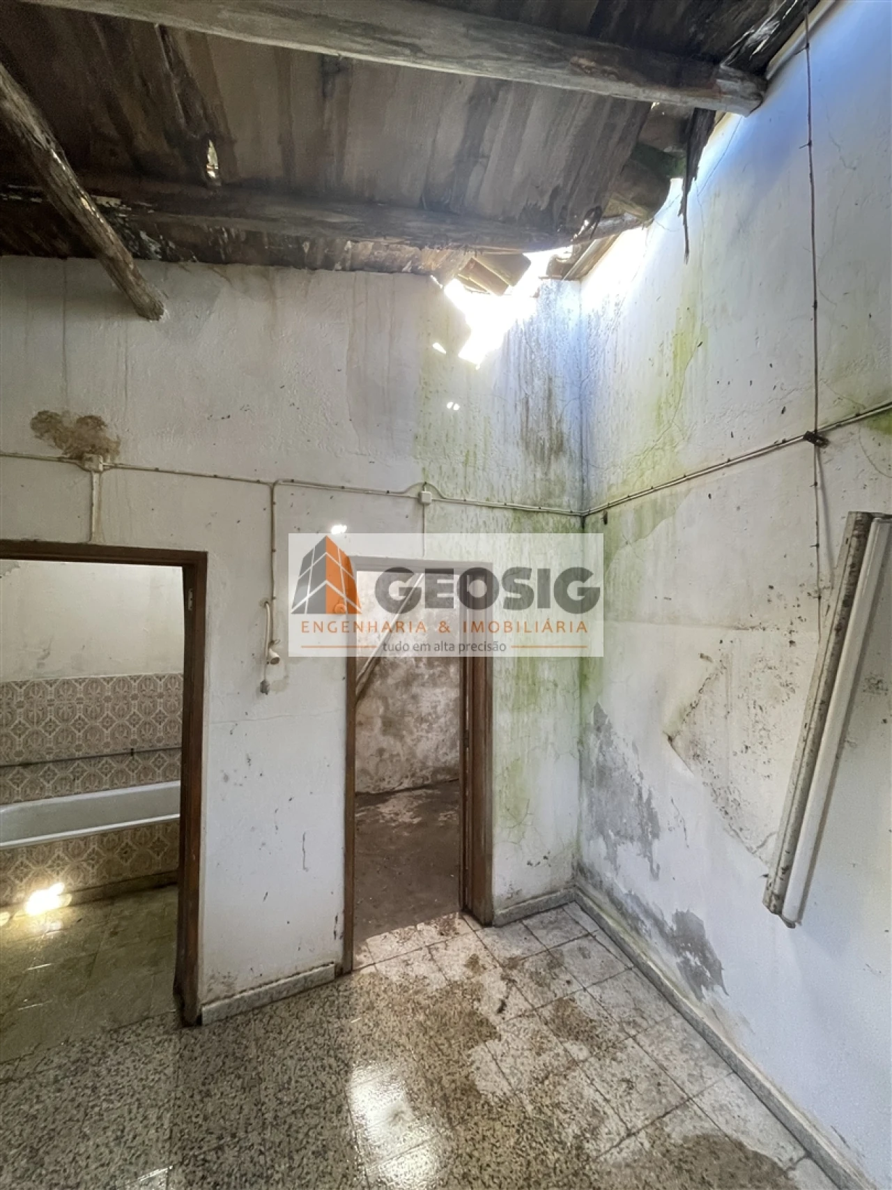 Moradia T3 para Venda em Santa Cruz Foto 9