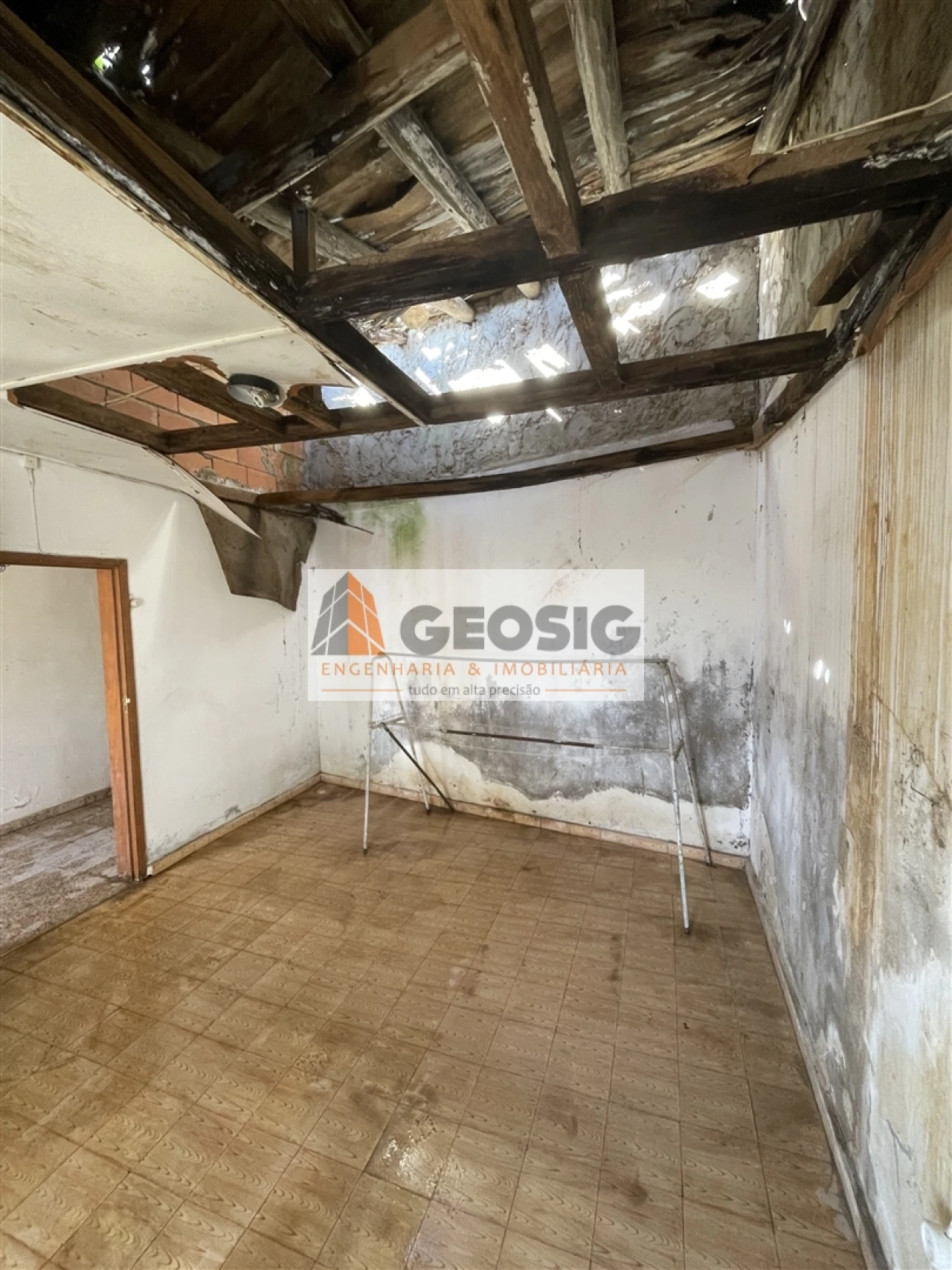 Moradia T3 para Venda em Santa Cruz Foto 5