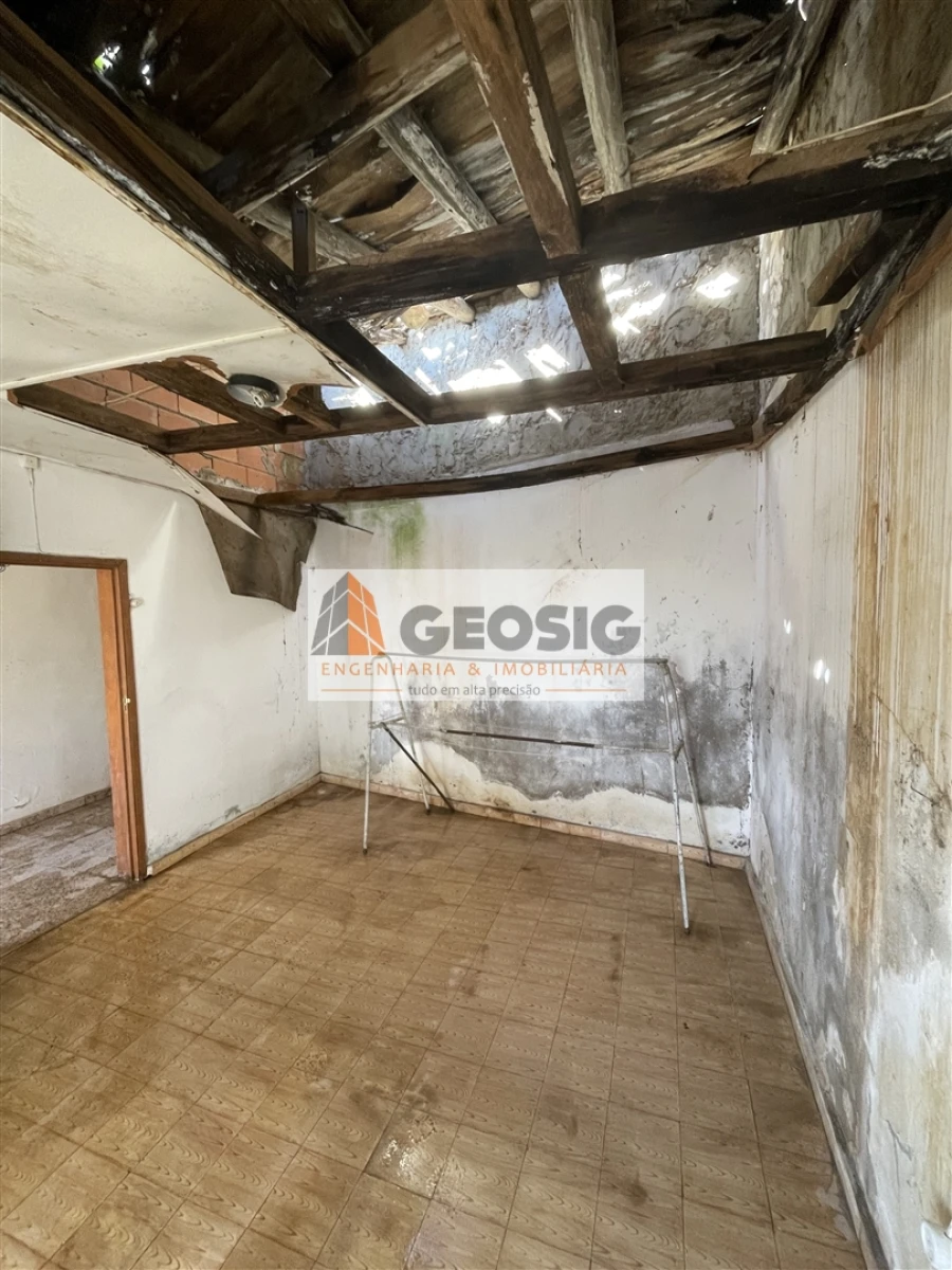 Moradia T3 para Venda em Santa Cruz Foto 5