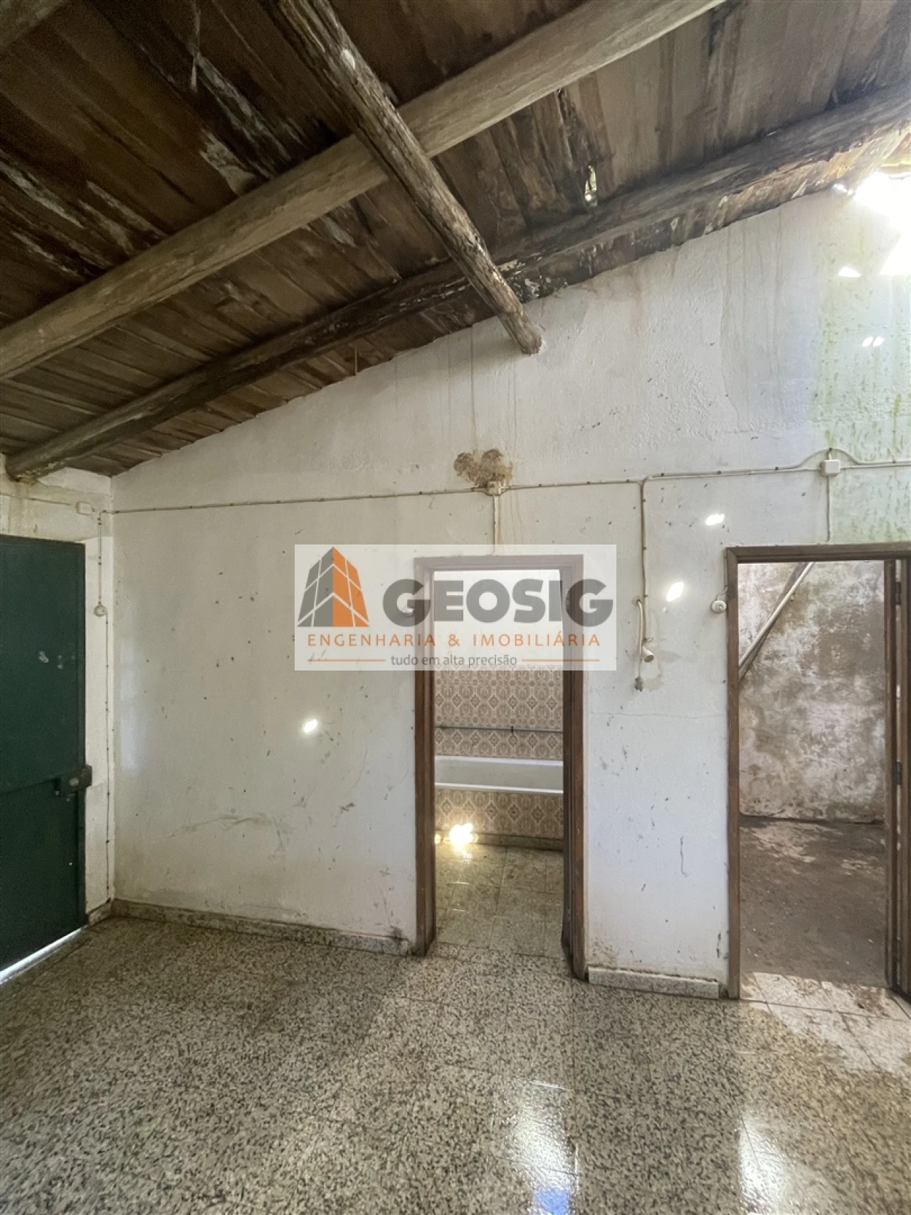 Moradia T3 para Venda em Santa Cruz Foto 8