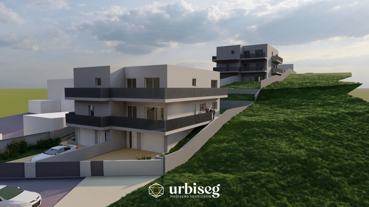 Moradia T4 para Venda em Tavarede Foto 2