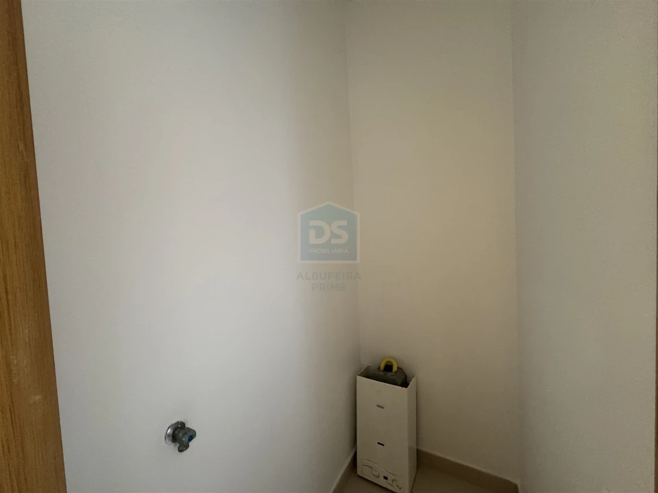 Apartamento T1 para Venda em Boliqueime Foto 14