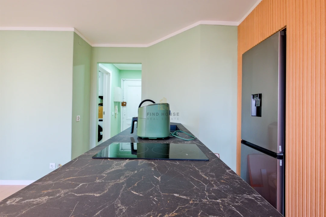 Apartamento T2 para Venda em Quarteira Foto 16