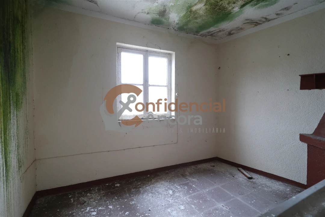 Moradia T1 para Venda em Nespereira Foto 6