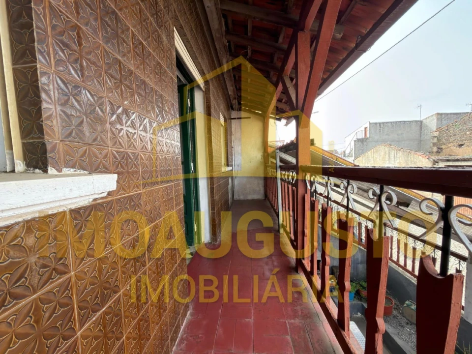 Moradia T5 para Venda em Vermiosa Foto 8