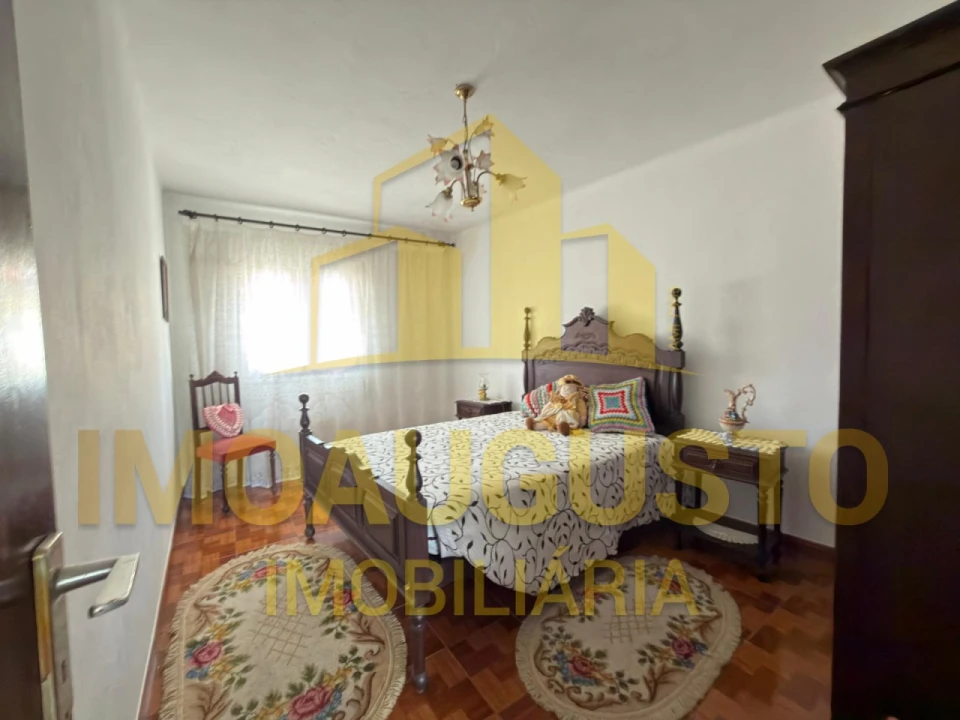 Moradia T5 para Venda em Vermiosa Foto 13