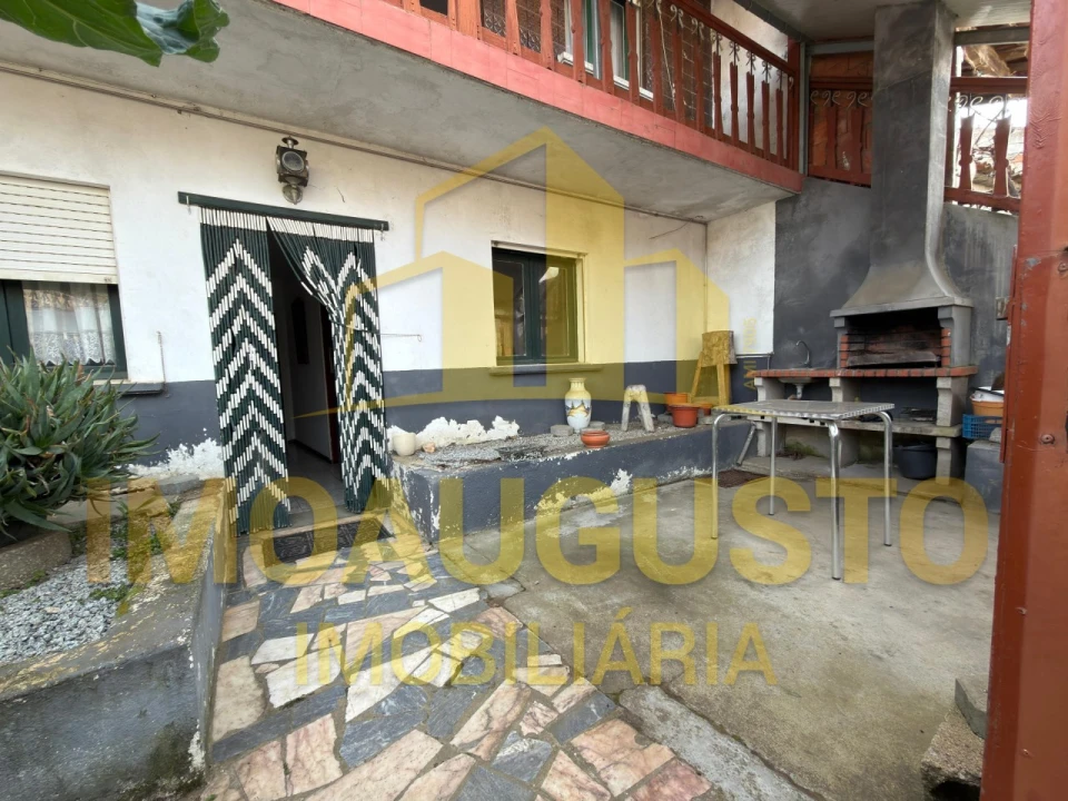 Moradia T5 para Venda em Vermiosa Foto 3