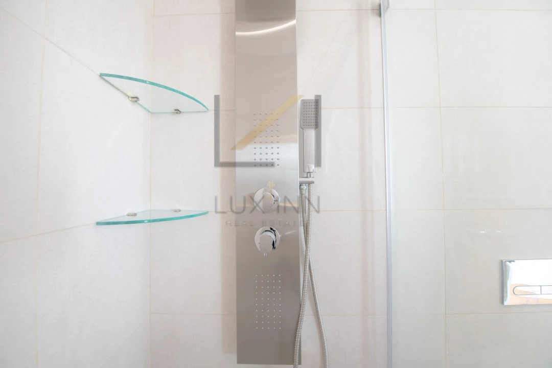 Moradia T4 para Venda em São Domingos de Rana Foto 24