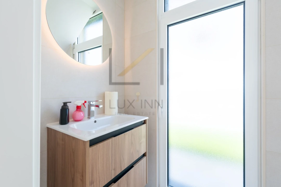 Moradia T4 para Venda em São Domingos de Rana Foto 19