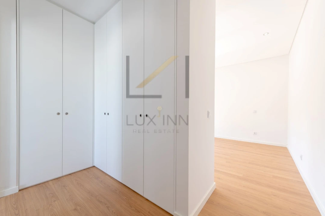 Moradia T4 para Venda em São Domingos de Rana Foto 38