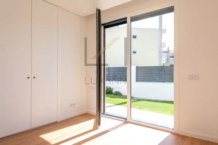 Moradia T4 para Venda em São Domingos de Rana Foto 21