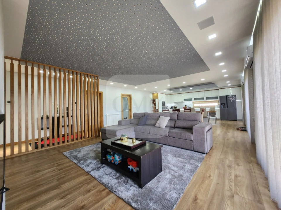 Moradia T4 para Venda em Adoufe e Vilarinho de Samardã Foto 9