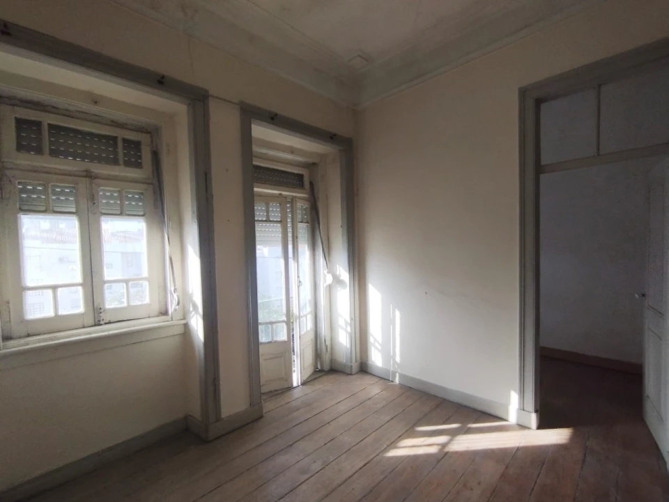 Prédio para Venda em Beato Foto 12