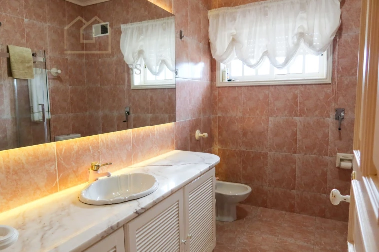 Moradia T4 para Venda em Ovar, São João, Arada e São Vicente de Pereira Jusã Foto 14