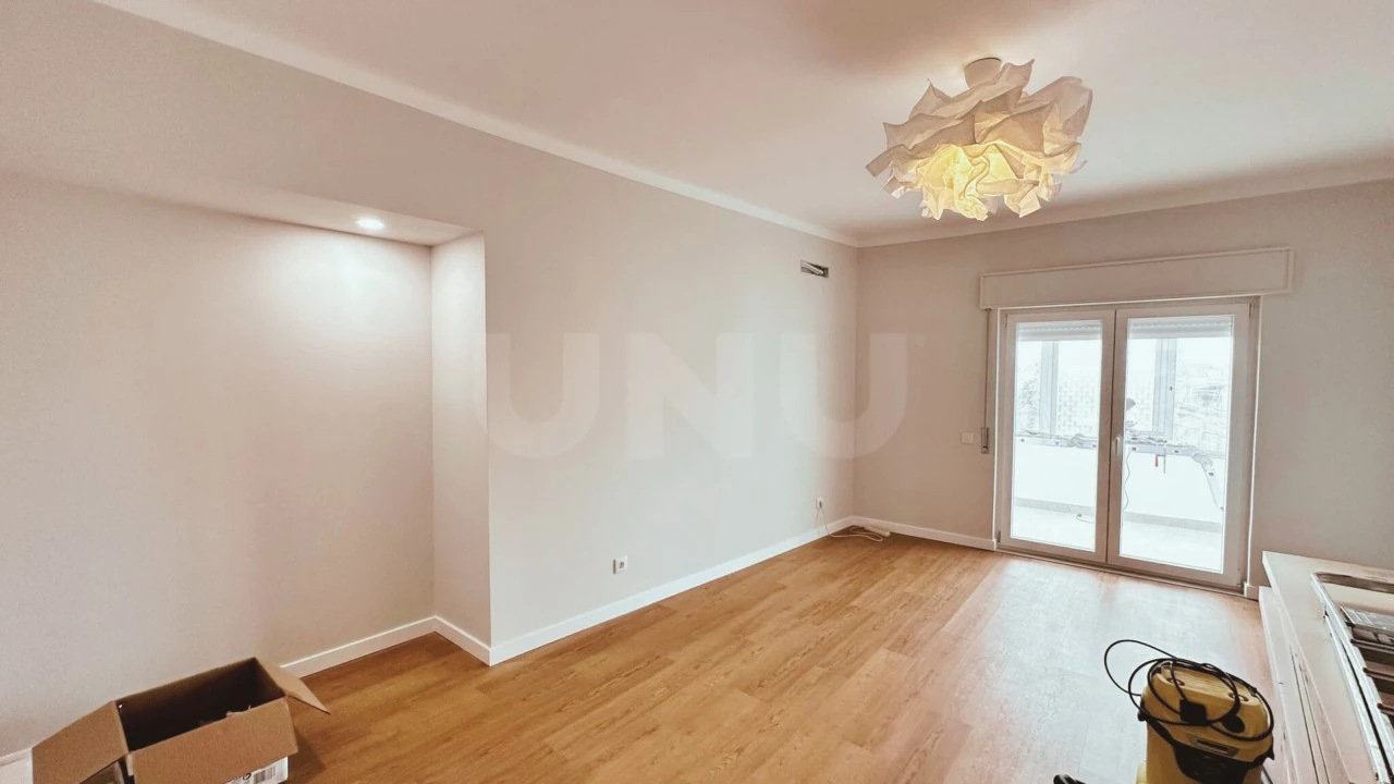 Apartamento T2 para Venda em Samora Correia Foto 9