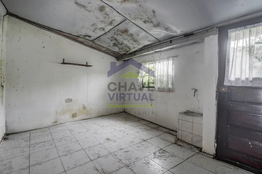 Moradia T2 para Venda em Roliça Foto 11