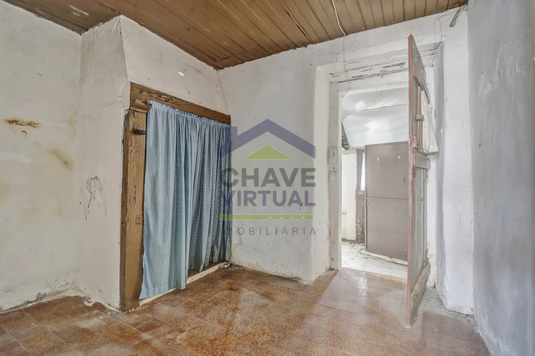 Moradia T2 para Venda em Roliça Foto 8