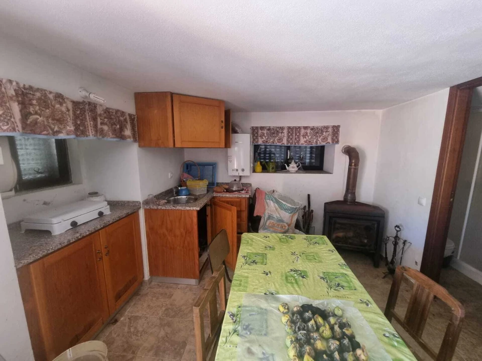 Moradia T2 para Venda em Pedrogão Pequeno Foto 5