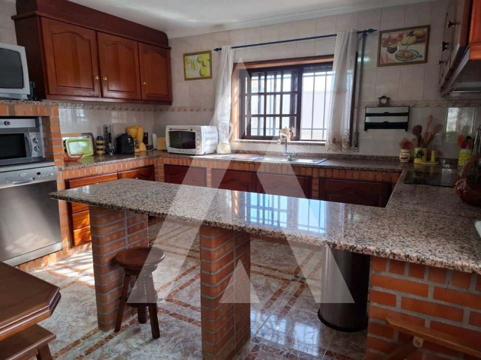 Moradia T3 para Venda em Oiã Foto 17