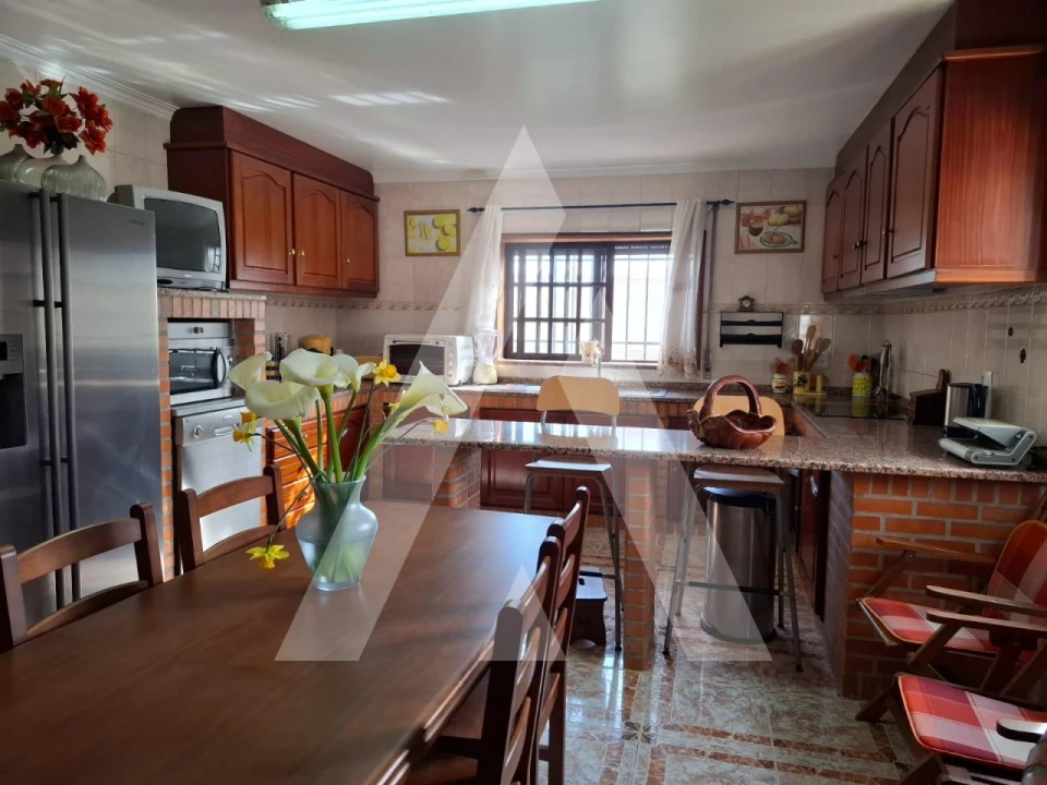 Moradia T3 para Venda em Oiã Foto 20