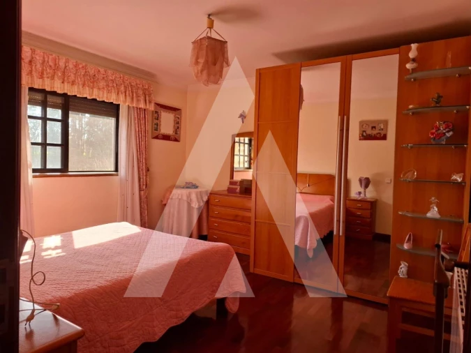 Moradia T3 para Venda em Oiã Foto 27