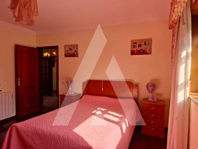 Moradia T3 para Venda em Oiã Foto 25