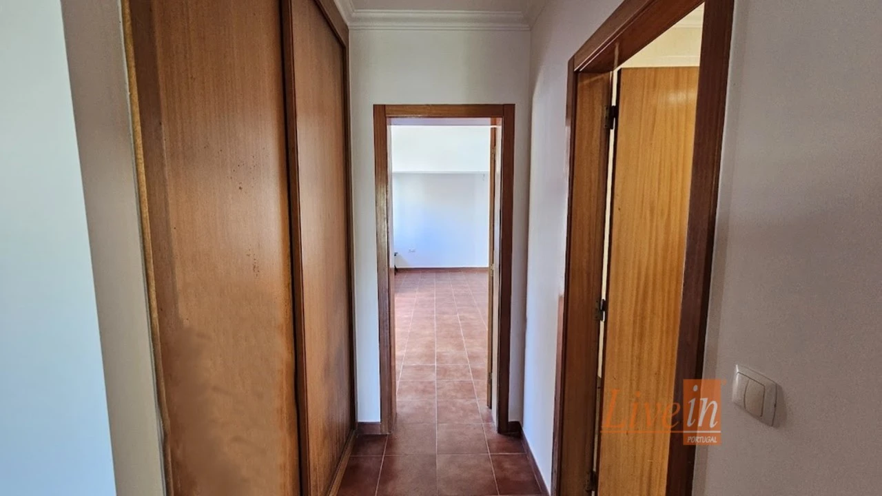 Moradia T2 para Venda em Maxial e Monte Redondo Foto 10