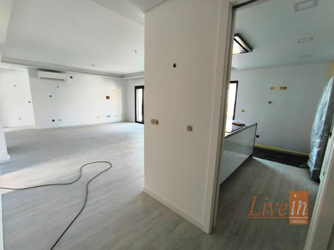 Apartamento T2 para Venda em Ericeira Foto 4