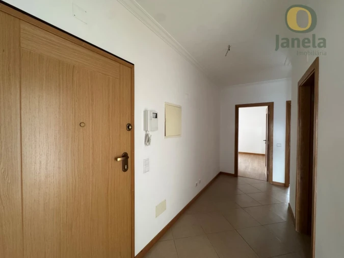 Apartamento T3 para Venda em Olhão Foto 6