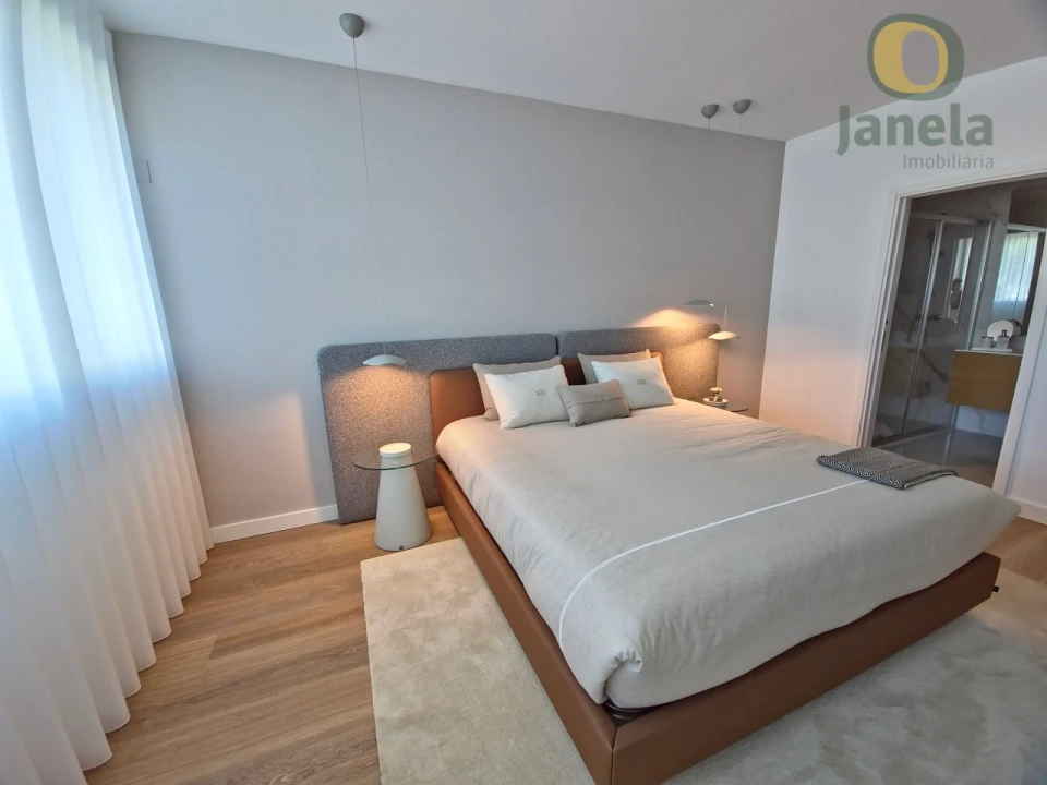 Apartamento T2 para Venda em Faro (Sé e São Pedro) Foto 24
