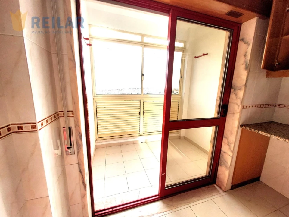 Apartamento T3 para Arrendamento em Póvoa de Santa Iria e Forte da Casa Foto 25