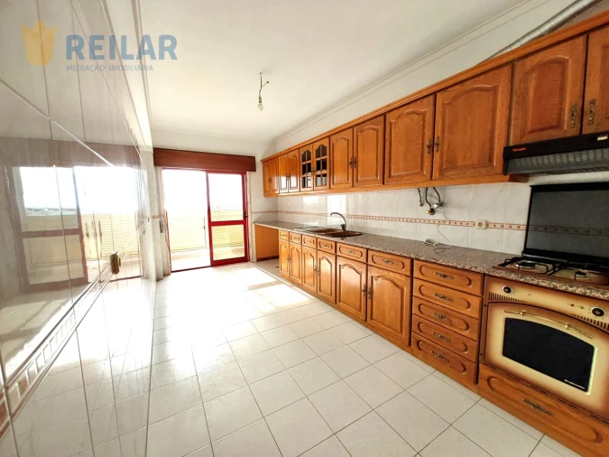 Apartamento T3 para Arrendamento em Póvoa de Santa Iria e Forte da Casa Foto 2