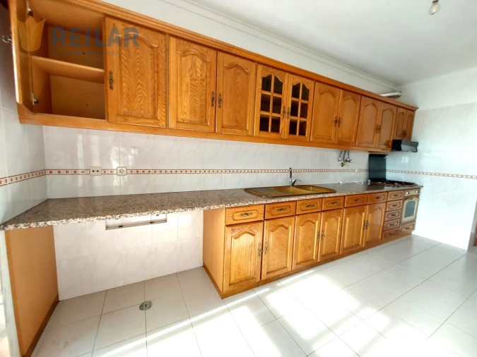 Apartamento T3 para Arrendamento em Póvoa de Santa Iria e Forte da Casa Foto 5