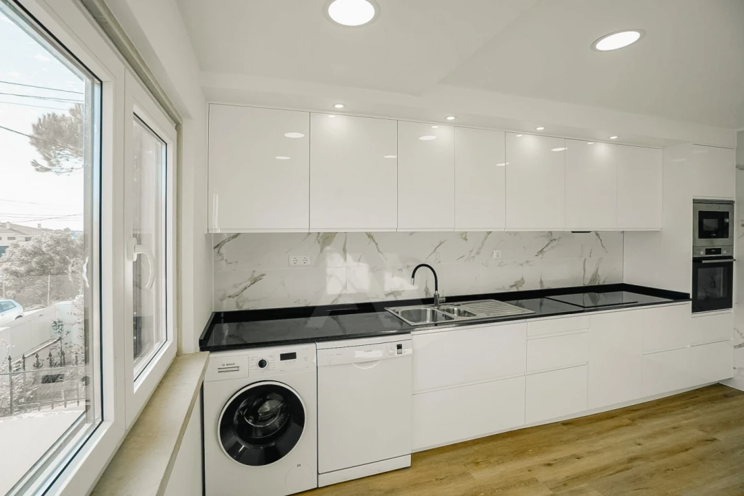 Moradia T3 para Venda em Alcabideche Foto 4