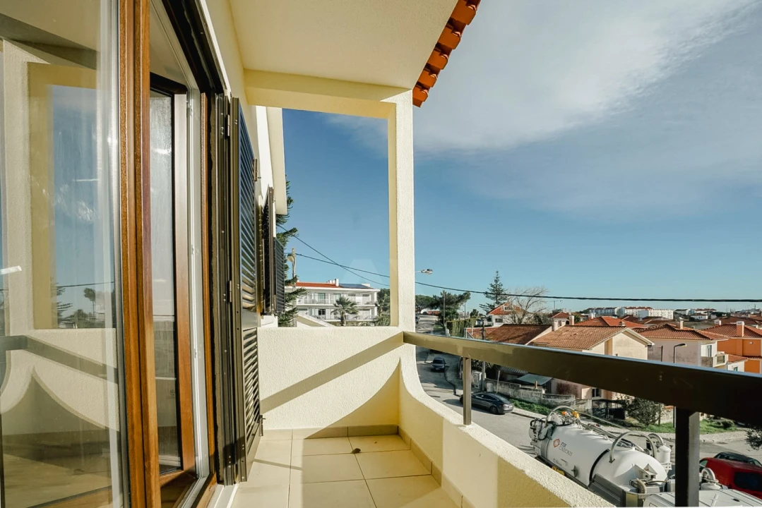 Moradia T3 para Venda em Alcabideche Foto 10