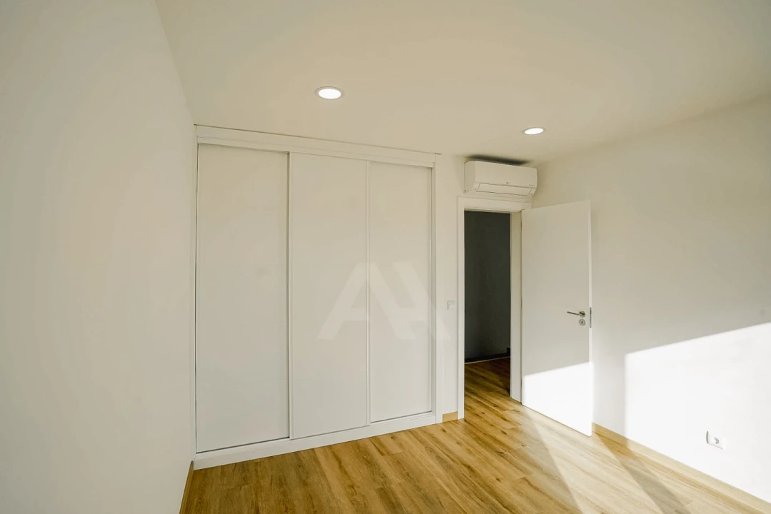 Moradia T3 para Venda em Alcabideche Foto 12