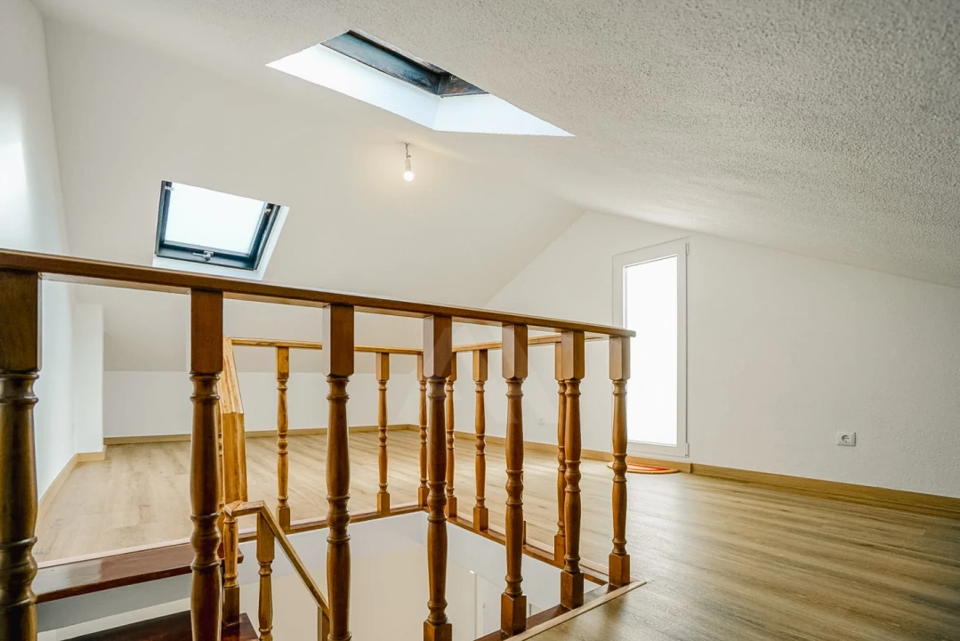 Moradia T3 para Venda em Alcabideche Foto 17