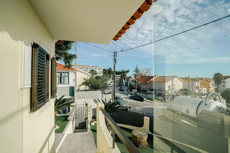 Moradia T3 para Venda em Alcabideche Foto 2