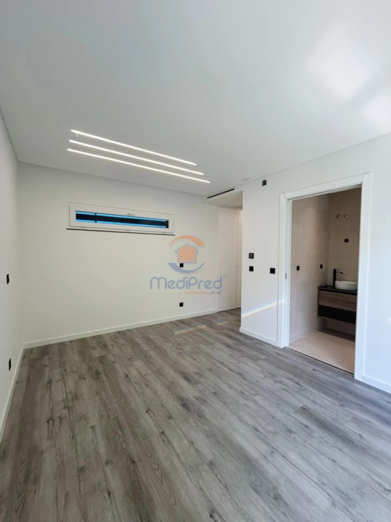 Apartamento T3 para Venda em Santa Iria de Azoia, São João da Talha e Bobadela Foto 18