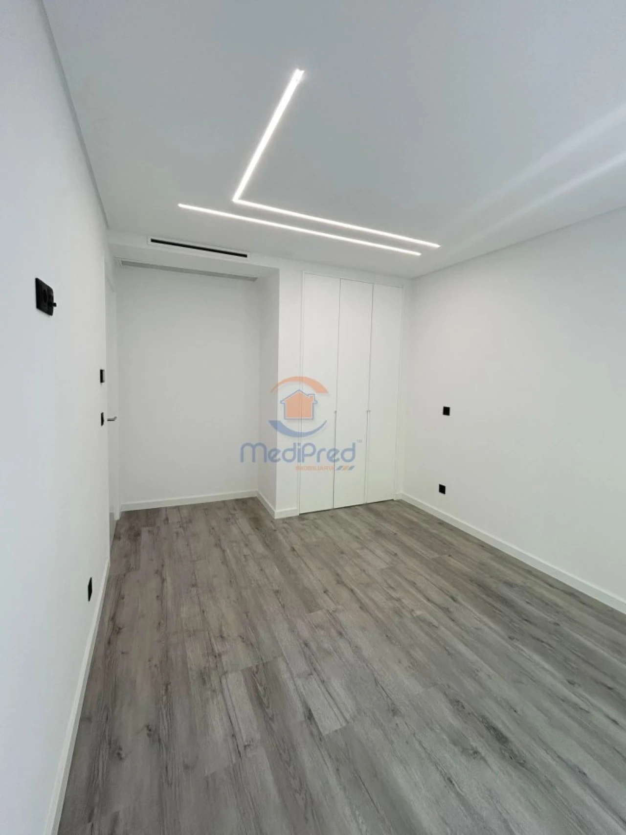 Apartamento T3 para Venda em Santa Iria de Azoia, São João da Talha e Bobadela Foto 25