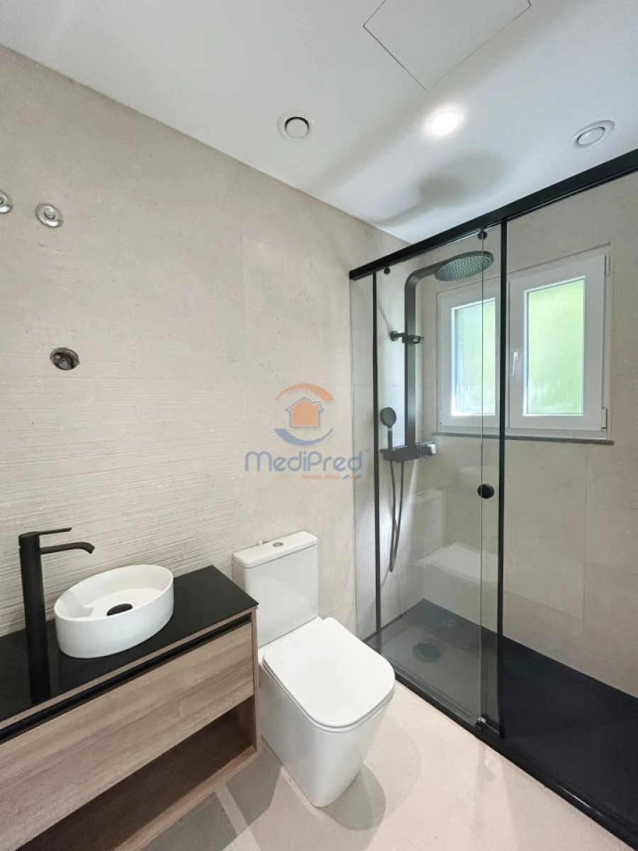 Apartamento T3 para Venda em Santa Iria de Azoia, São João da Talha e Bobadela Foto 22