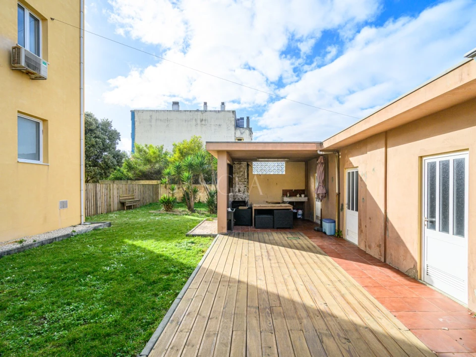 Moradia T11 para Venda em Cortegaça Foto 6