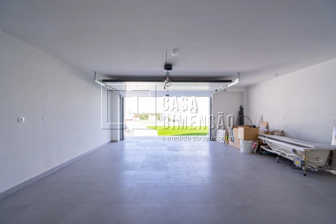 Moradia T4 para Venda em Corroios Foto 56