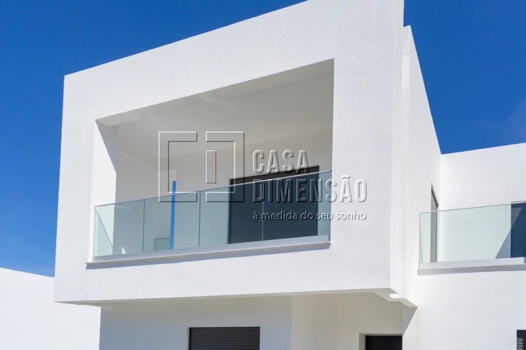 Moradia T4 para Venda em Corroios Foto 60