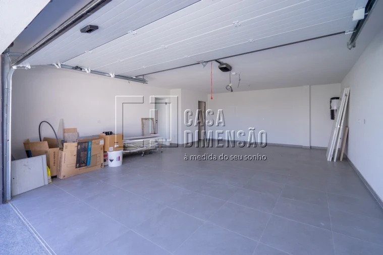 Moradia T4 para Venda em Corroios Foto 57