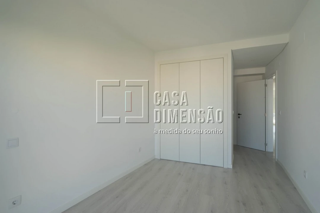 Apartamento T2 para Venda em Corroios Foto 25