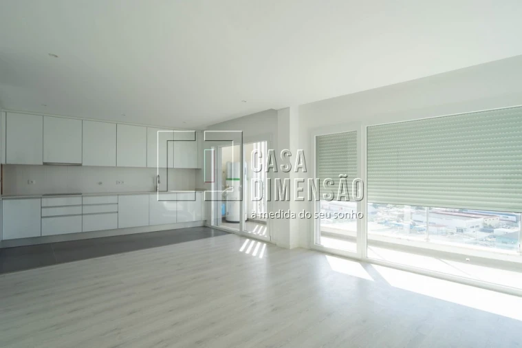 Apartamento T2 para Venda em Corroios Foto 5