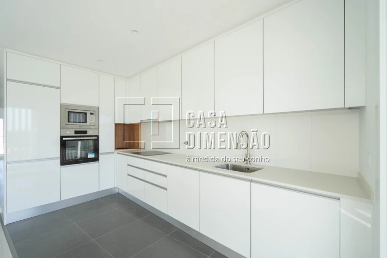 Apartamento T2 para Venda em Corroios Foto 11