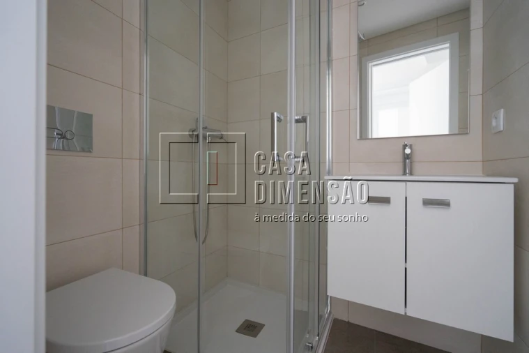 Apartamento T2 para Venda em Corroios Foto 26